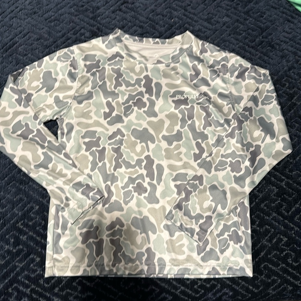 Boys properly tied sun protection performance shirt